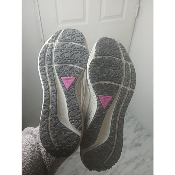 Nike Air Zoom Pegasus 39 Shield Running Shoes Bone/Cobblestone/Purple sz 9 - Picture 7 of 9